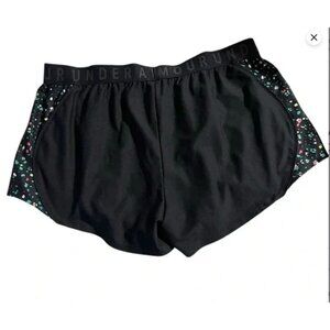 Under Armour Womens Black Loose Fit Running Shorts W/ Patterned Side Panels XL